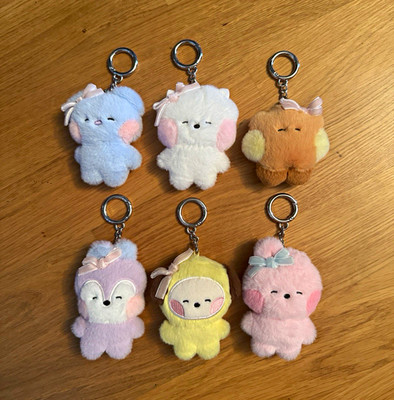 Official BTS BT21 Koya RJ Shooky Mang Chimmy Cooky Ribbon Collection Keychain