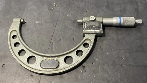 Mitutoyo 193-105 Outside Micrometer W/Ratchet Stop 100-125 .01mm USED