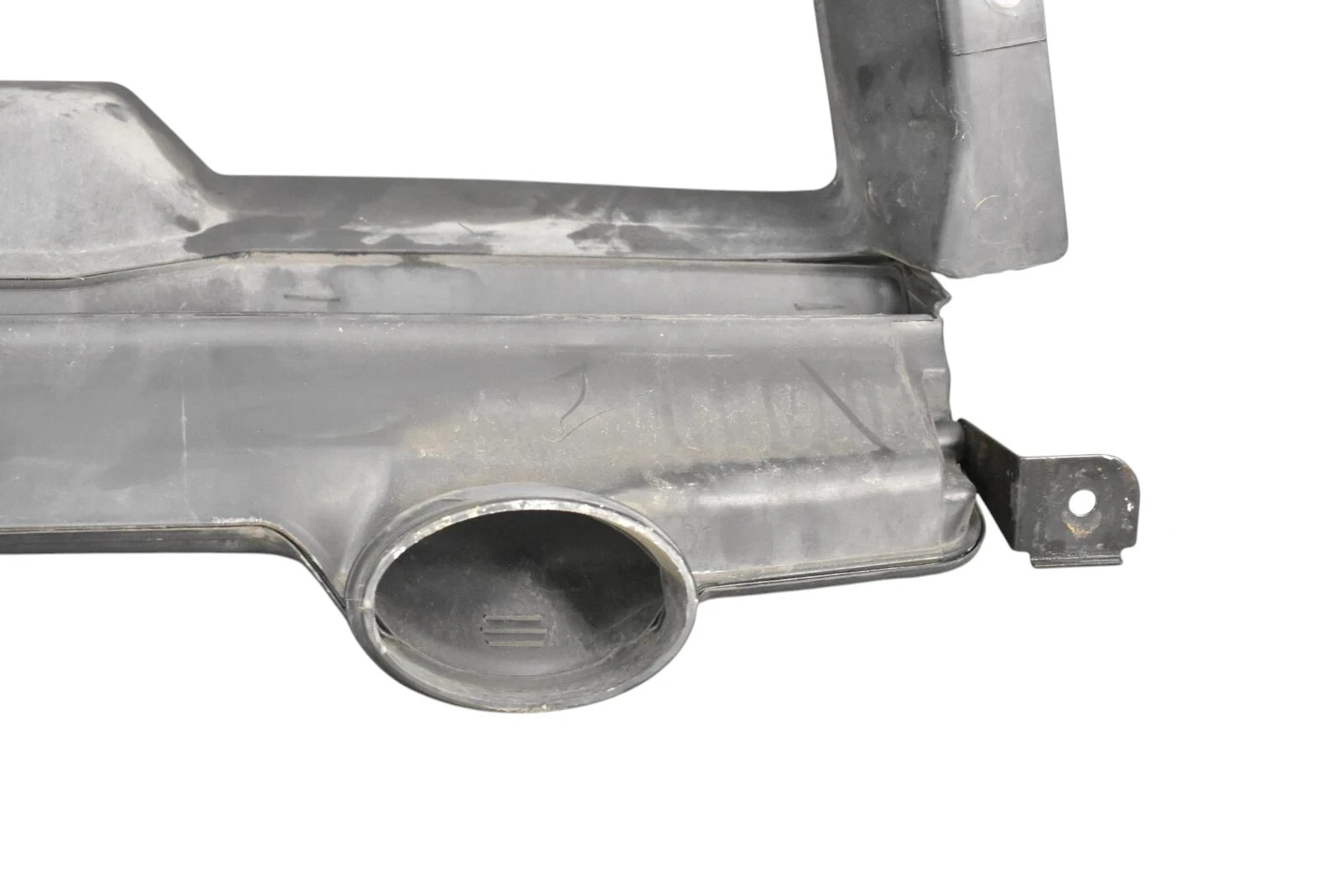 04-08 Maserati Quattroporte M139 4.2L Front Radiator Air Duckt Shroud Cover Oem