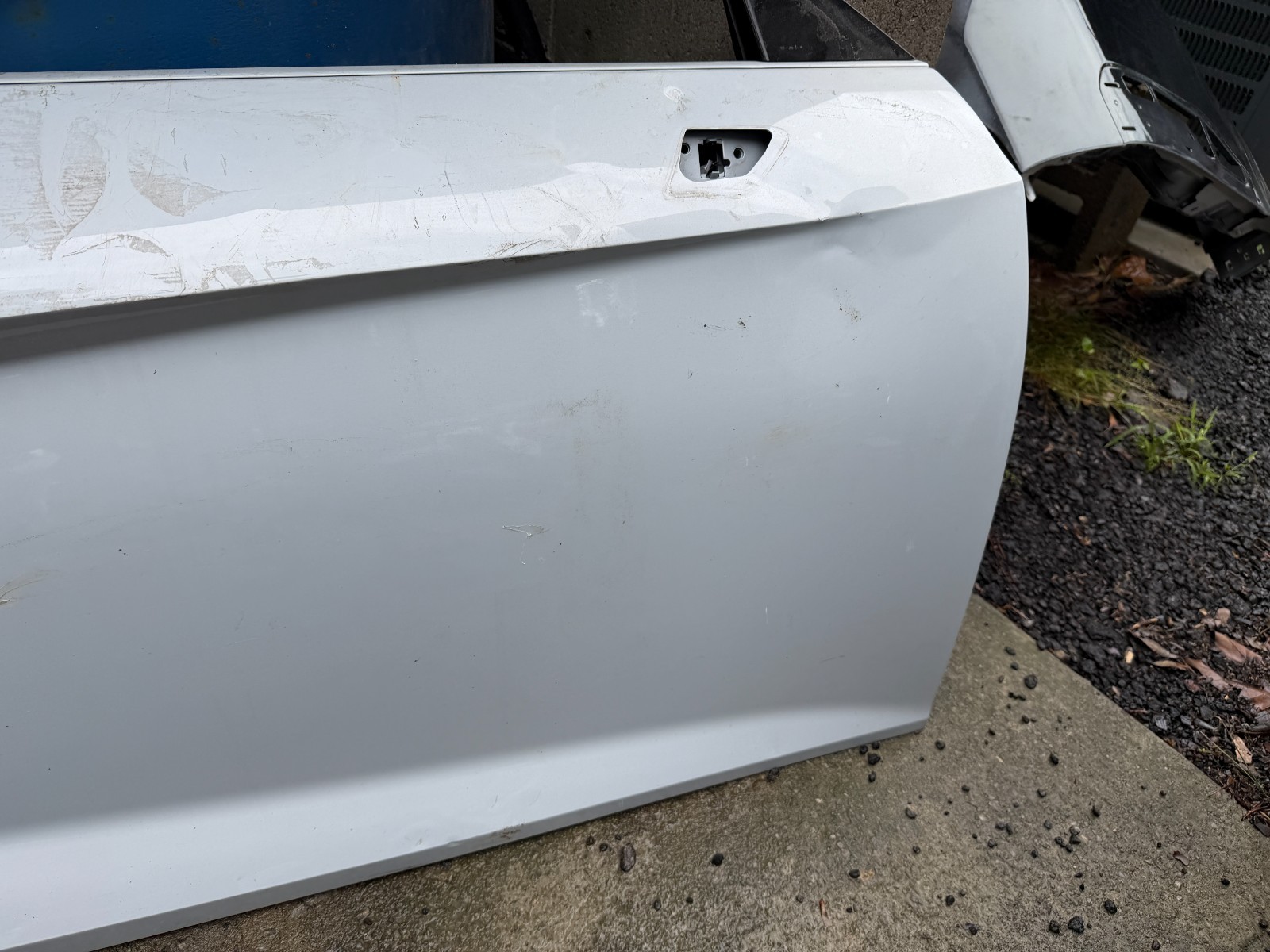 2017 - 2023 AUDI R8 SPYDER PASSENGER RIGHT RH SIDE DOOR WHITE *DAMAGE*