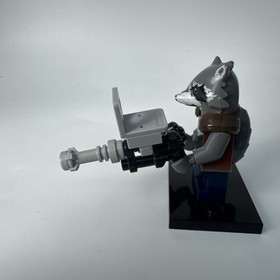 Lego Rocket Raccoon Minifigure Guardians of the Galaxy Marvel w/ Plate