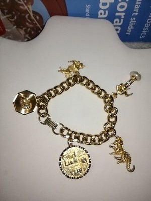 OBCO Charm Bracelet With 5 Charms Gold Tone Size 7''