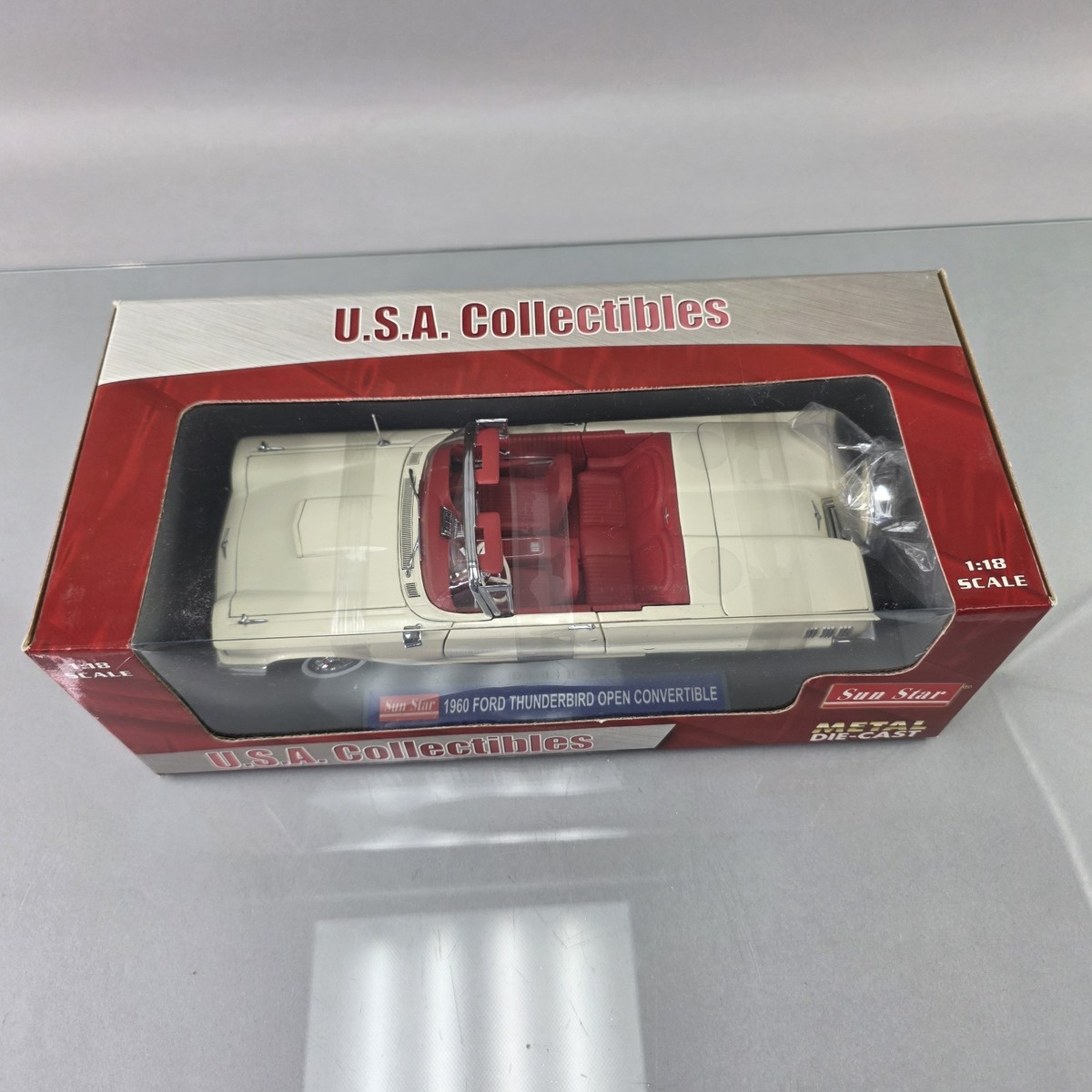 Sun Star 1/18 1960 Ford Thunderbird Convertible White USA