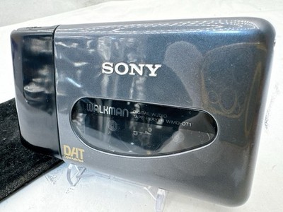 Sony Walkman WMD-DT1 Portable DAT Digital Audio Tape Player Made