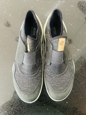Ecco Gray Yak Leather Biom Slip-On Sneakers The Outsiders Black Nubuck Trim