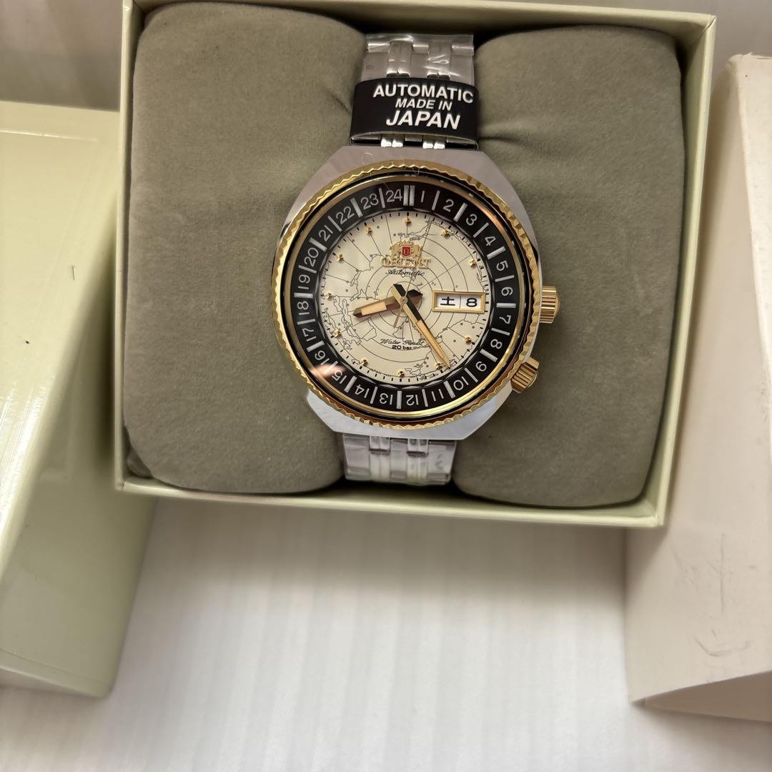 Orient Automatic Watch Gold/Black - image 4