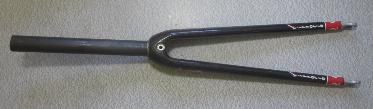 True Temper Victoria Alpha Q Sub carbon road fork 700c