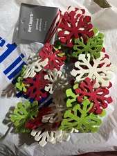 Pier One feet felt   garland 6’ Christmas green red white snowflakes  New w tag