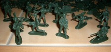 100 Plastiksoldaten 3,5 cm Figuren grün Spielzeug Militär Armee