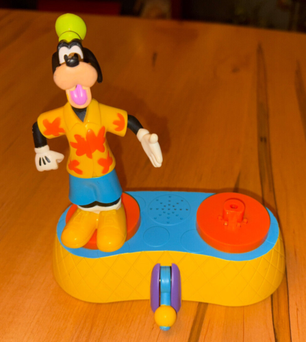 2003 Mickey Mouse Clubhouse Goofy Talkin Bobbin Base by Disney - Working