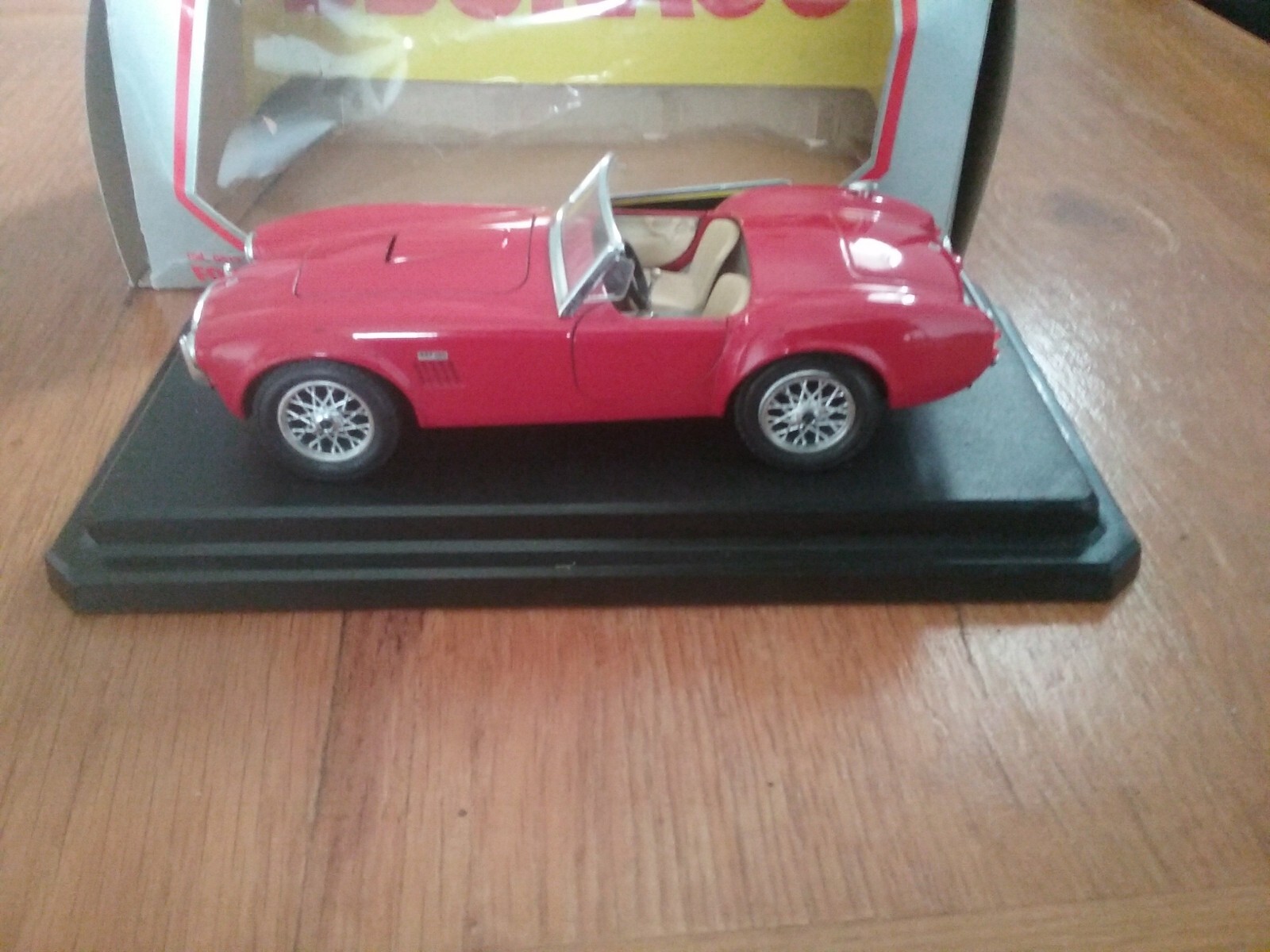 Picture 2 of 4