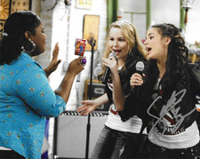 * SAMANTHA BOSCARINO  * signed 8x10 photo * GOOD LUCK CHARLIE * COA *