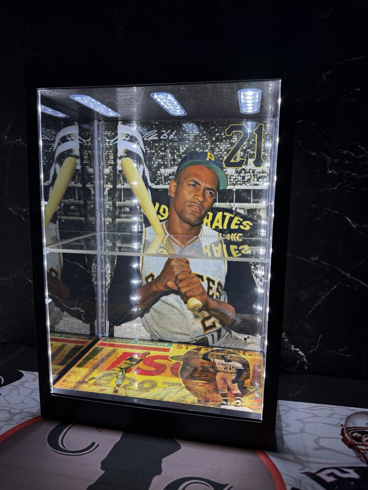 Roberto Clemente  PSA & BGS  custom LED sports card display case 🔥🏀 HOF view 4