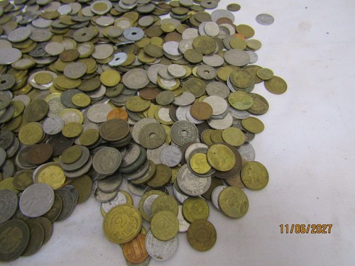 4...lote de 4 kilos de monedas antigüedad Francia mundial a granel para clasificar - Imagen 7 de 10