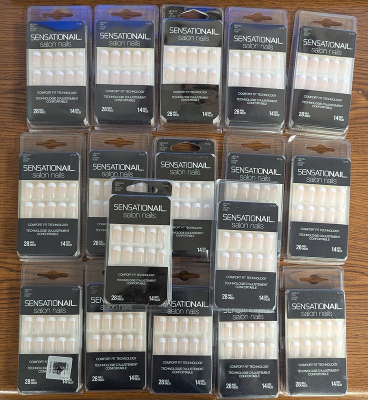 LOT OF 17 SENSATIONAIL SALON PRESS ON NAILS 72158 MEDIUM PINK  28 NAILS EA PKG