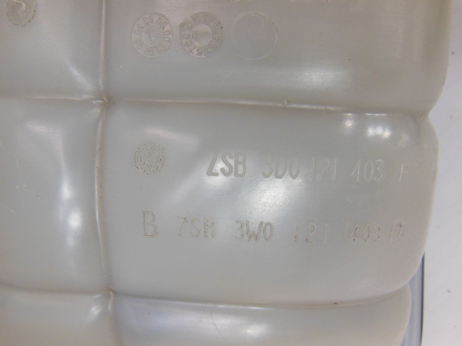 2006 06 Bentley Continental Flying Spur Coolant Recovery Bottle OEM