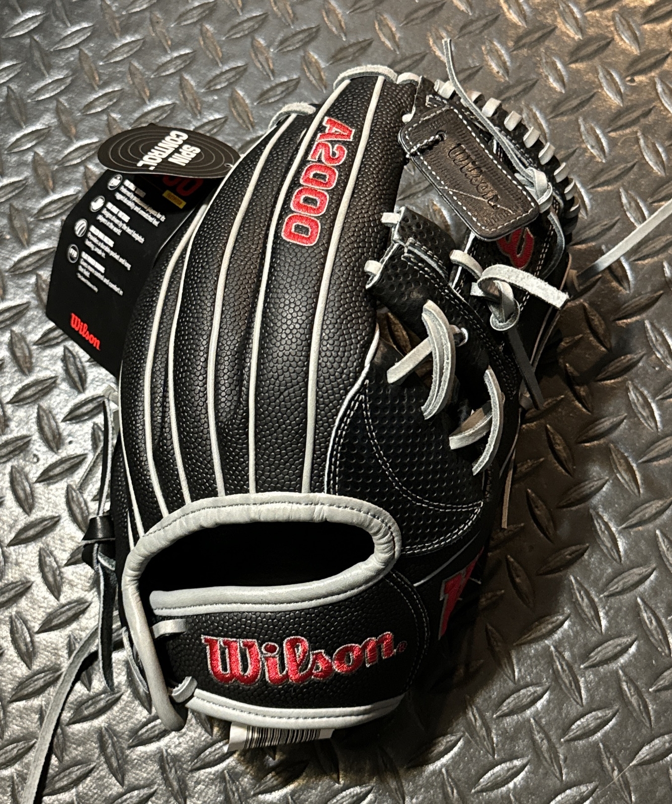 Wilson A2000 Fastpitch Softball Glove SCH12 RHT 12” Spin Control Model BLK New eBay
