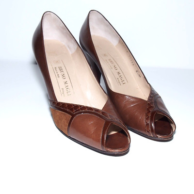 Bruno Magli Two Tone Heels Brown Leather /Suede Peep Toe Heel Pump 8.5 AA