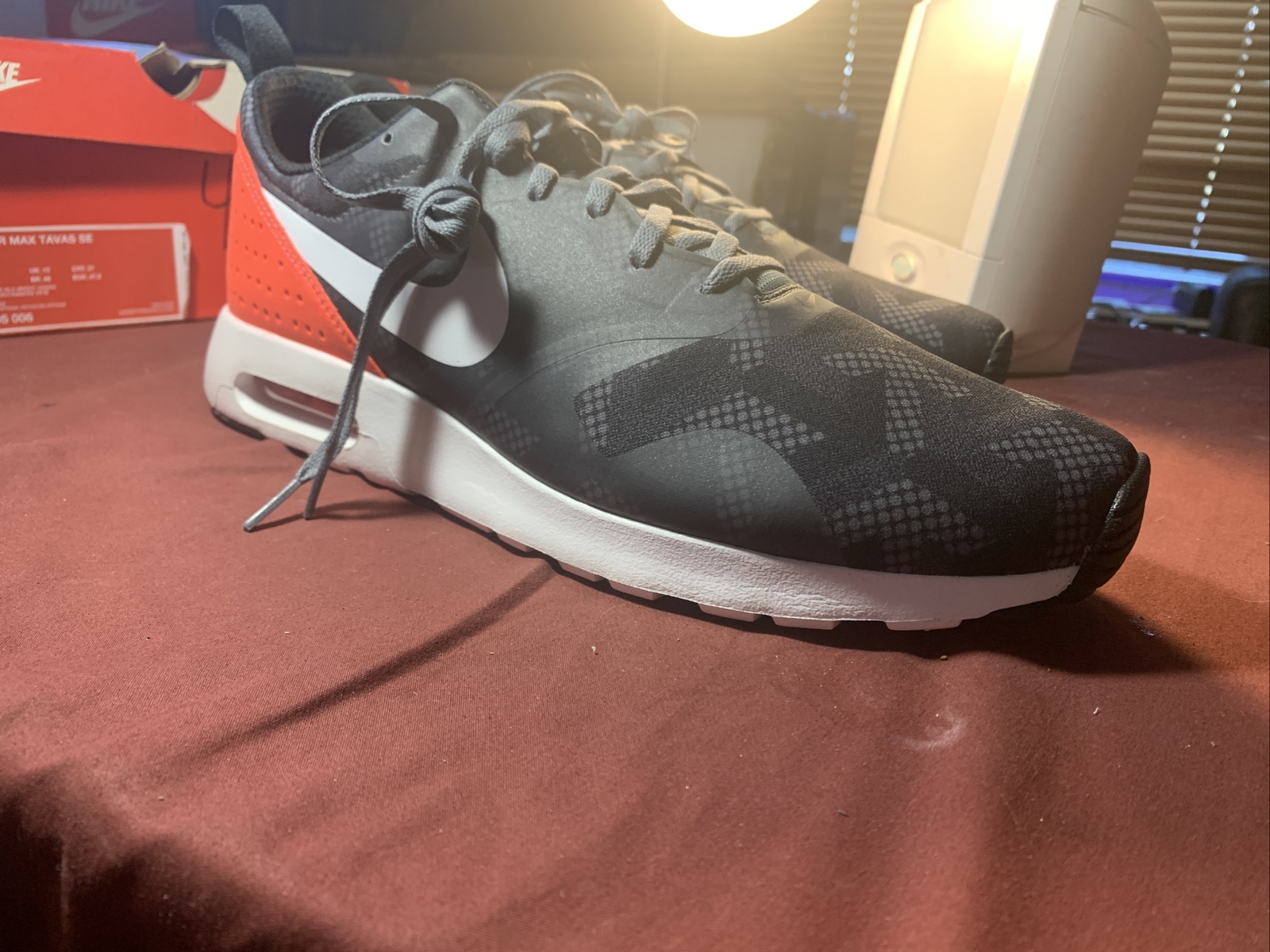 Nike Mens Air Max Tavas Gray Black 