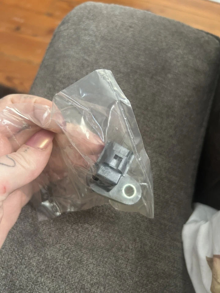 Sensor de posición del árbol de levas para Mazda 3 2012 Foto 2 de 4