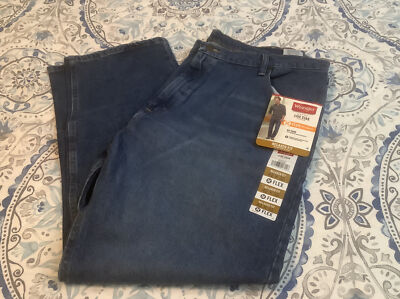 NWT Wrangler 5 Star Men's Jeans Premium MED BLUE Denim Relaxed Fit FLEX  42 x32 