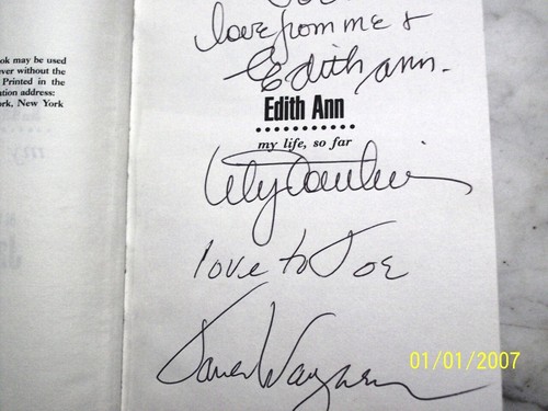 LILY TOMLIN multi signed Items Plus Xtra Record & TeeShirt BOOK, Album plus more - Picture 9 of 11