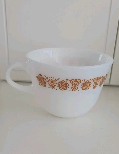 Pyrex Corning Butterfly Gold Coffee Tea Mugs Cups Corelle Vintage USA