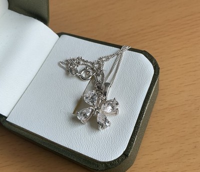925 Silber Schmetterling Design klarer Stein Anhänger & 41cm Kette / signiert CME