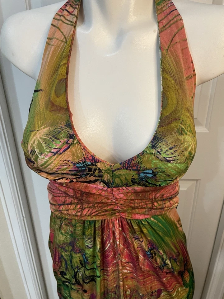 Maxi Vestido Halter Ligeramente Acolchado Christina Love Diseño Pavo Real Talla Pequeña Foto 4 de 4