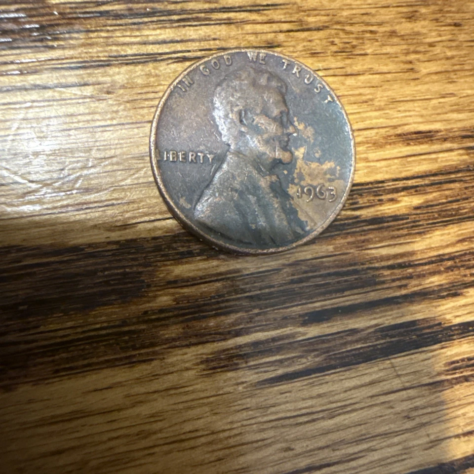 1963 Penny No Mint Mark Lincoln Memorial Cent Coin with 'L' Letter On Rim Error - Image 3 of 3