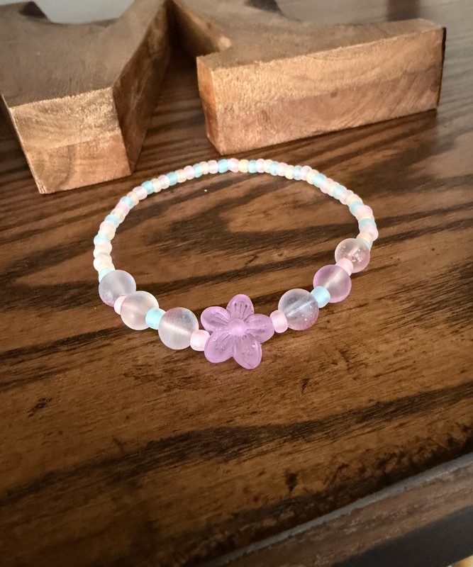 Beachy Frosted Flower Elastic Stretch Women’s Anklet With Glass Beads-Size 9