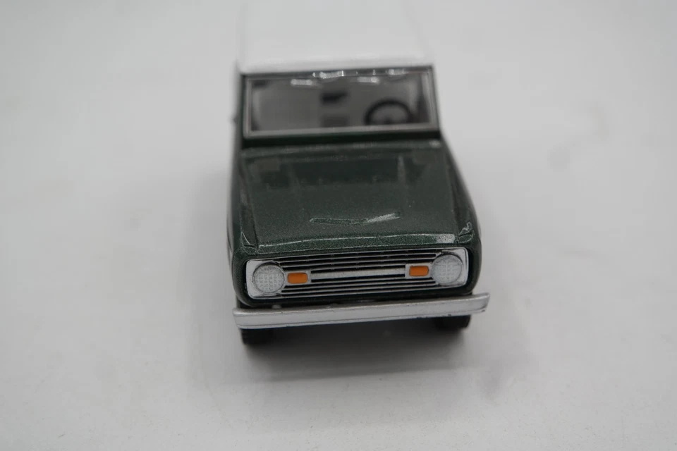 1998 MATCHBOX Models of Yesteryear '66 Ford Bronco Green No Box NRMT 1:43 - Image 4 of 4
