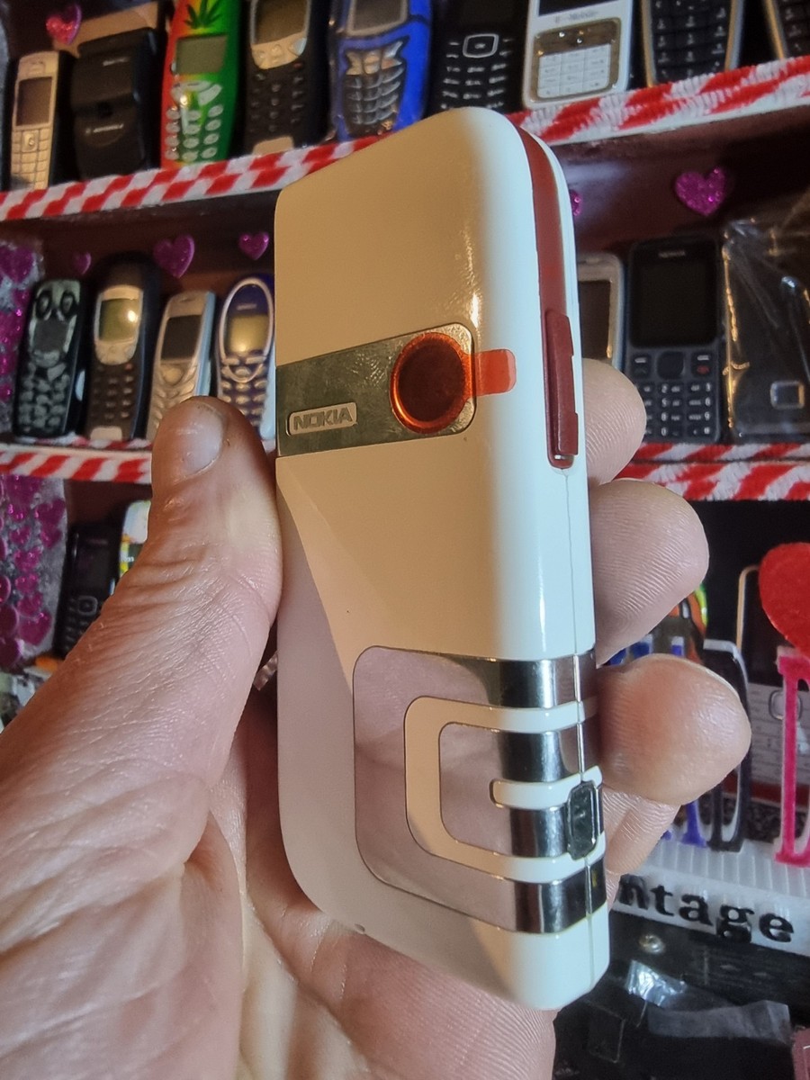 【珍品／希少】Nokia 7260 ホワイト/レッド Super Rare Nokia 7260 Mobile Phone Unlocked Very Rare Retro White