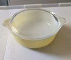 Vintage PYREX 471- 1 Pint Casserole Baking Yellow Round Clear Lid #470-C USA