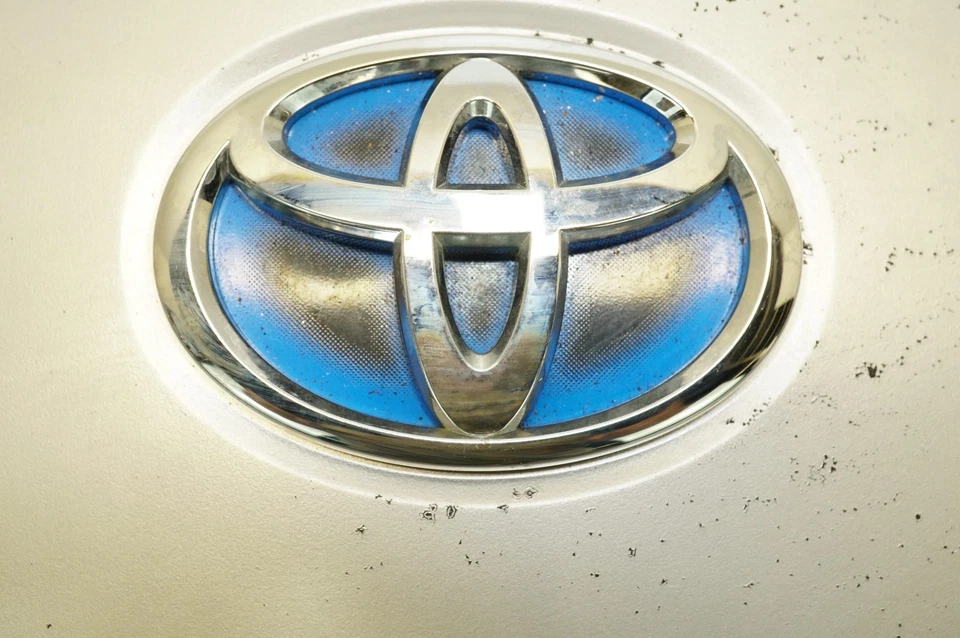 🔅2016-2022 Toyota Prius OEM Engine Cover - Image 3 of 4