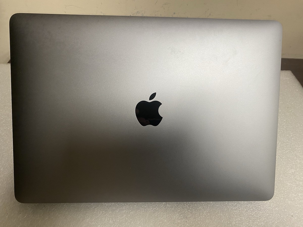 Apple MacBook Air M1 2020 13