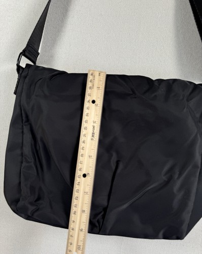 NWOT LULULEMON Festival Bag II BLK Black - Picture 12 of 15