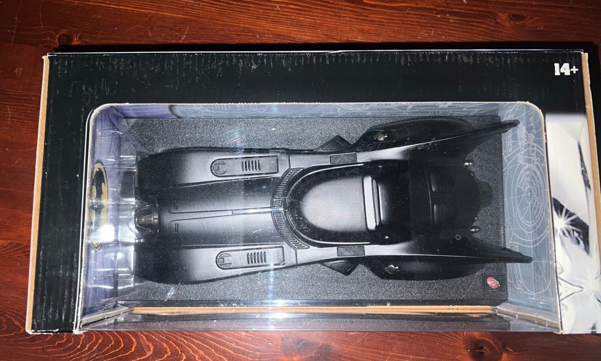 Hot Wheels 1/18 Scale Diecast - B6046 Batman 1989 Batmobile