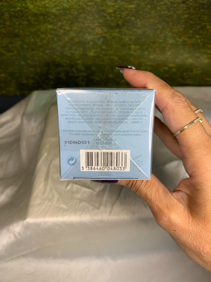 GEL DE DUCHA PERFUMADO LANVIN ME SELLADO 150ML Foto 3 de 3