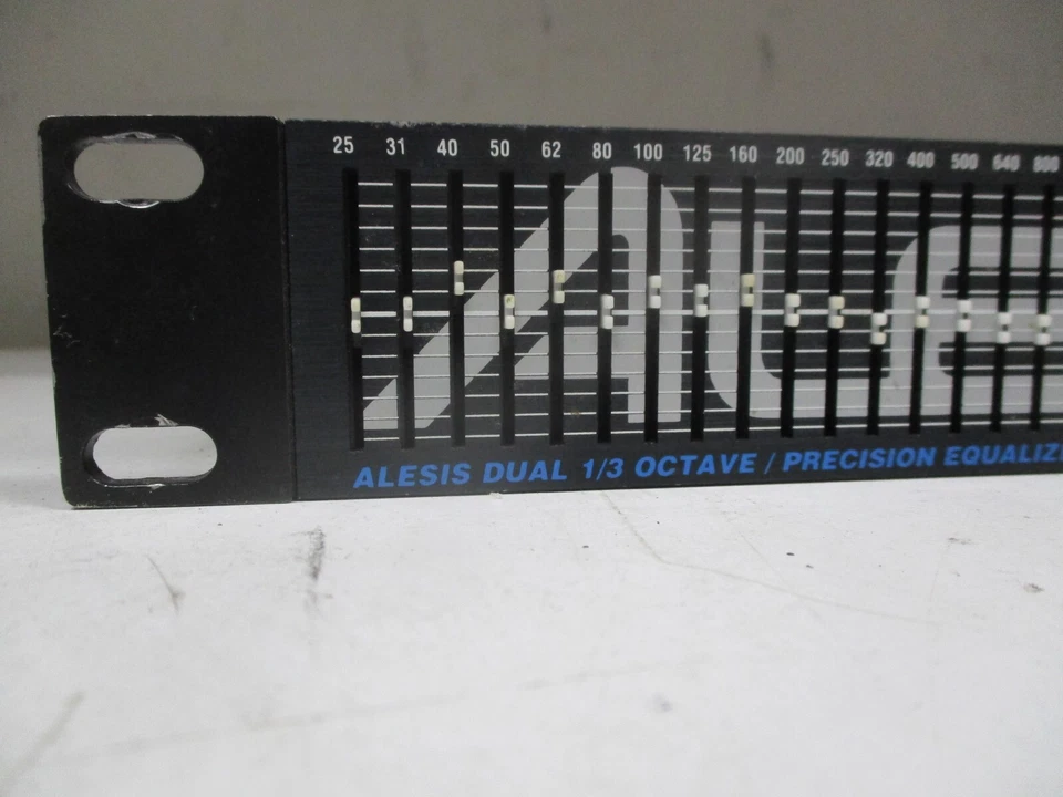Alesis M-EQ 230 Dual 1/3 Octave Equalizer with NO Power Adapter. PARTS ONLY - Image 2 of 4