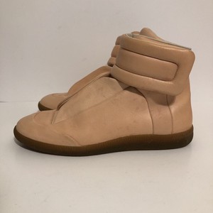 beige leather sneakers