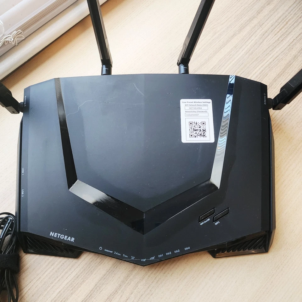 NETGEAR Nighthawk Pro Gaming XR500 Wi-Fi Router Up to 2.6 Gbps XR500-100NAS - Image 2 of 4