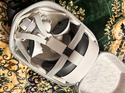 Meta Quest 3S Virtual Reality With Carrying Case