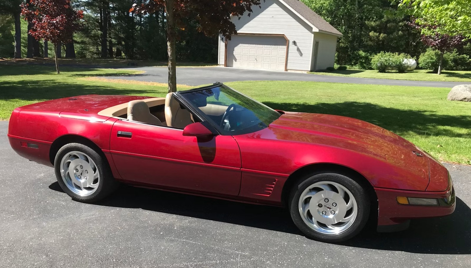 1995 Burgundy Chevrolet Corvette   | C4 Corvette Photo 5