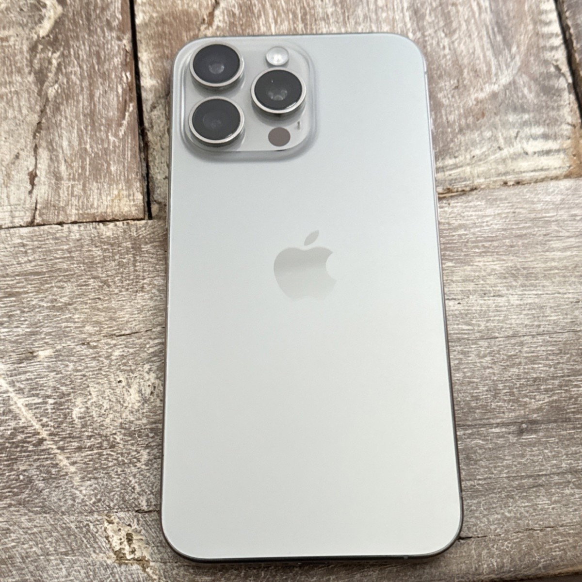 iPhone 15 Pro Max 258GB シルバー Apple iPhone 15 Pro Max Silver 256GB Unlocked | eBay