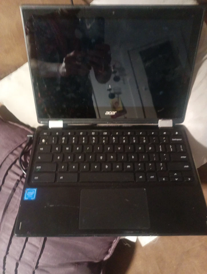 Acer Chromebook R11 CB5-132T-C67Q Procesador Intel Celeron N3060 32 GB - Azul Foto 2 de 2