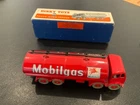 Dinky Toys Vintage 504 Foden 14-Ton Tanker “Mobilgas”