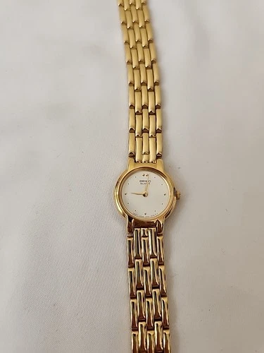 Vintage Seiko Ladies Gold Tone & Mother Of Pearl Watch 1N1540 Never Worn Mint