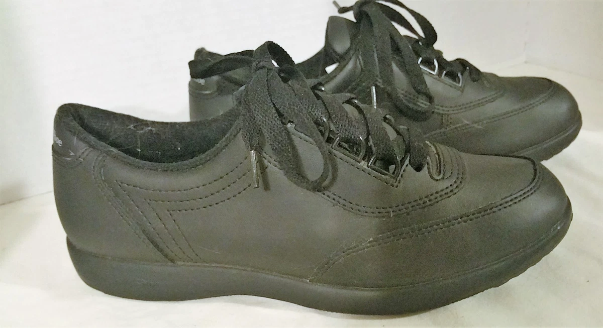 Hush Puppies Women s H57606 Classic Walker Black Leather US