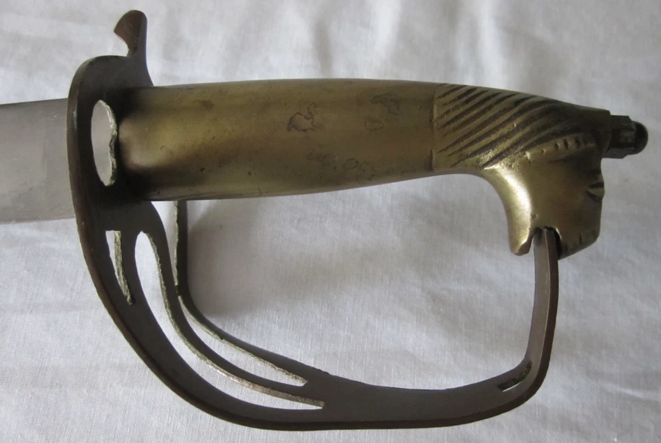 Original Vintage India Made Persion Sword Red Velvet Sheath 29" Blade Lion Head - Image 3 of 4